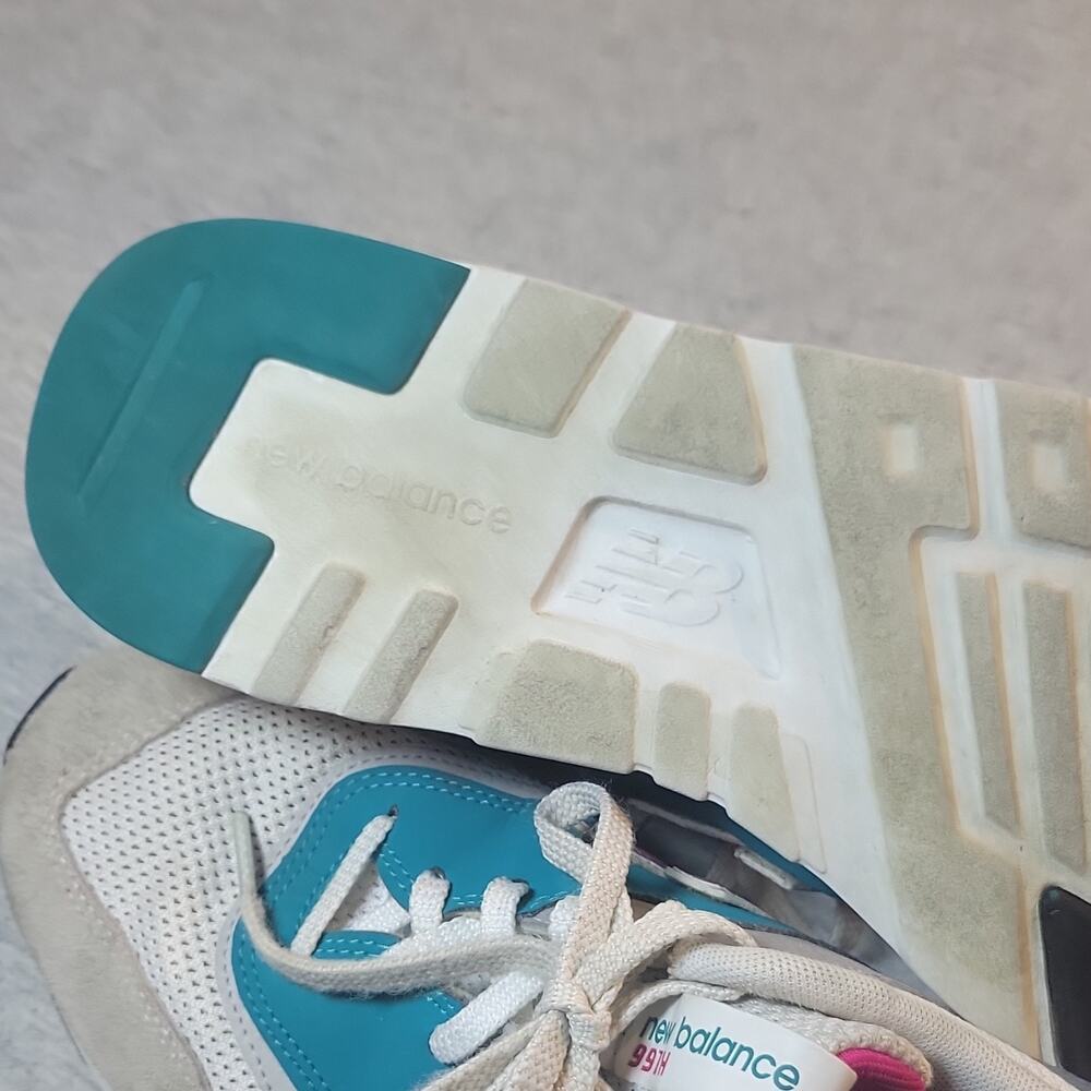 New Balance Women’s Low Top Lace-Up Athletic Sneakers Colorblock White Teal Pink - Picture 10 of 10